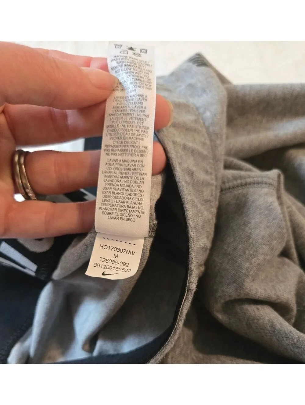 Nike Just Do It Gray Leggings – Women’s Size M